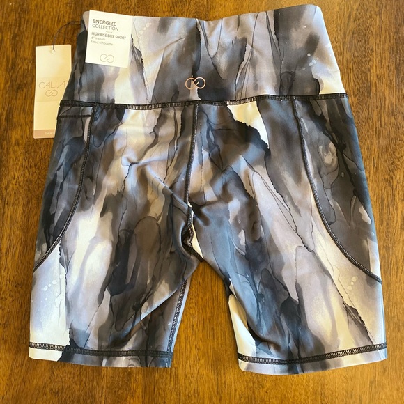 NWT Calia by Carrie Underwood Energize High Rise Bike Short - Picture 6 of 12
